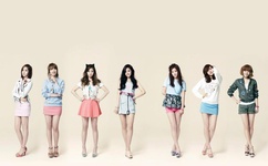 美女抓胸乳摇爆衣动态图